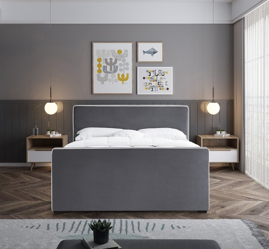 18146-3.jpg Dillard Velvet Upholstered Bed - Image 4