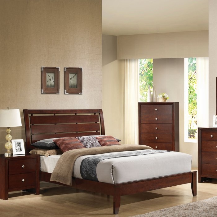 Ilana EK Bed