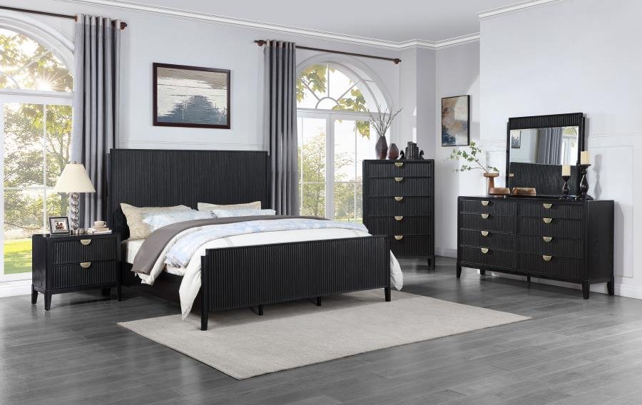 BROOKMEAD 5-PIECE QUEEN BEDROOM SET BLACK