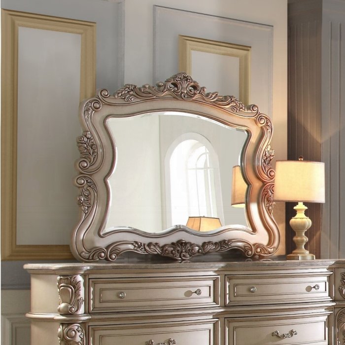 Gorsedd Mirror