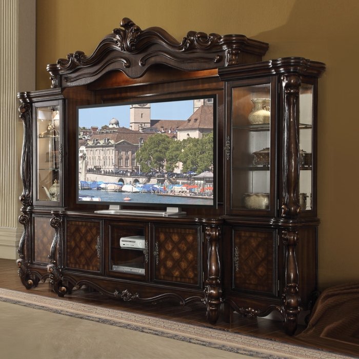 Versailles Entertainment Center