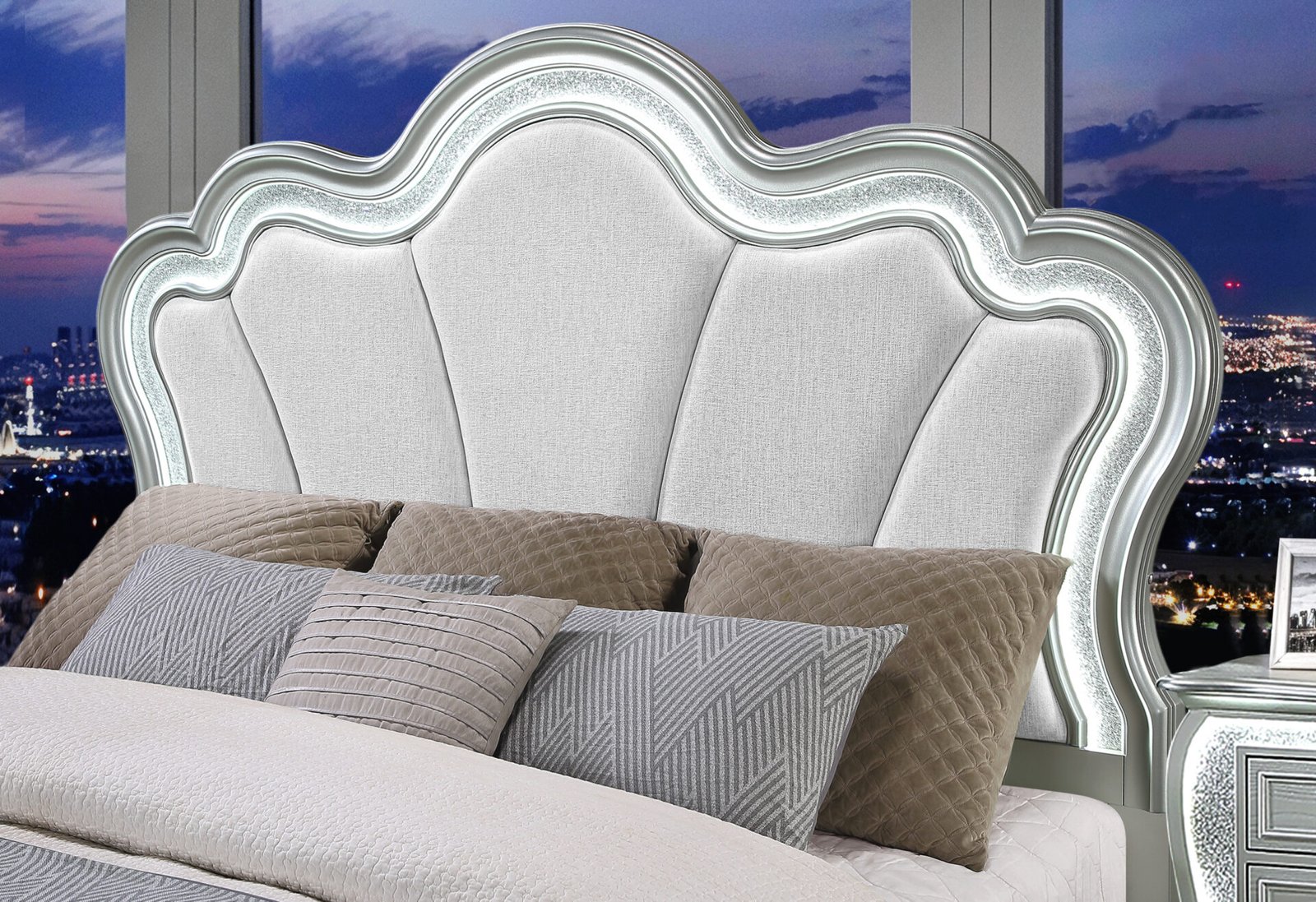 ARIA-SILVER-KB-HB-DETAIL-RSC-3.jpg ARIA SILVER KING BED GROUP - Image 2