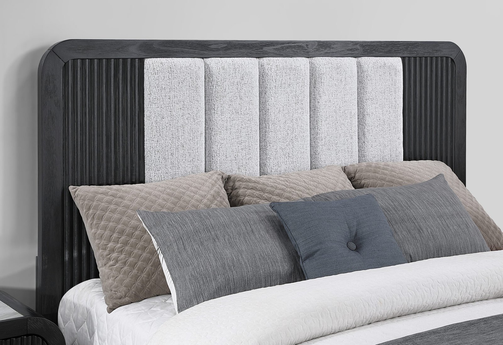 BECKETT WHT/BLK QUEEN BED GROUP - Image 2