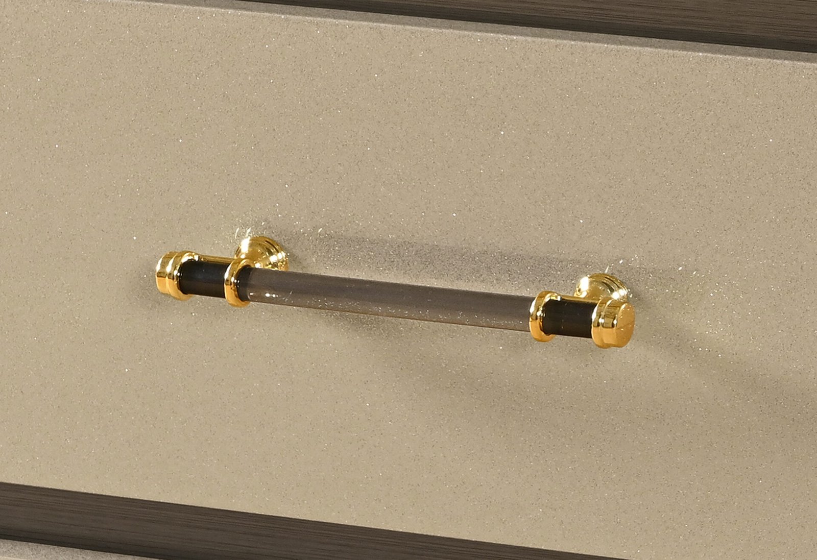 GENESIS-GOLD-Handle.jpg GENESIS GOLD CHEST WITH LED - Image 2