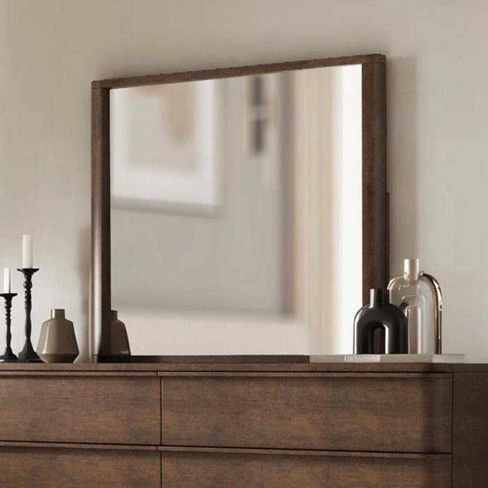 Zoey Mirror