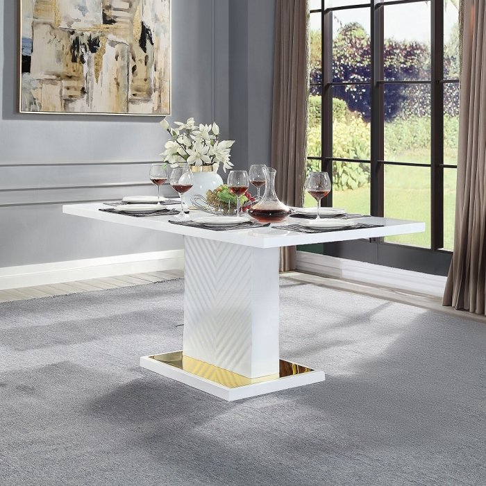 Gaines Dining Table W/Pedestal Base