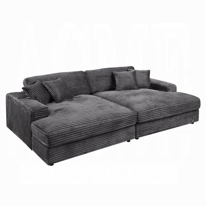 lv03690_1.jpg Hilde Chaise w/2 Pillows - Image 3
