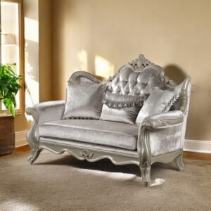 Libertee Loveseat w/3 Pillows