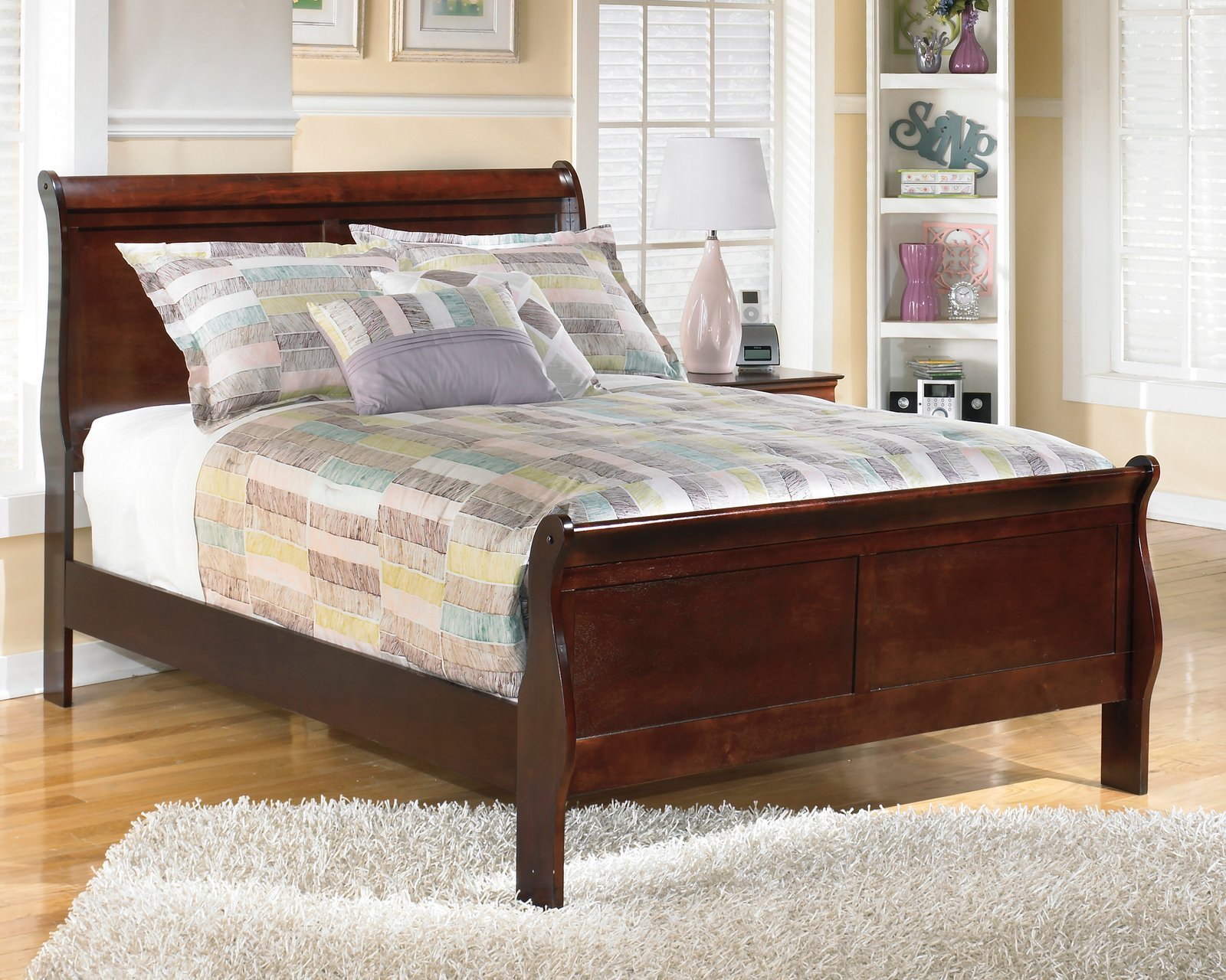 B376 Full – Full Sleigh Bed – 55/86