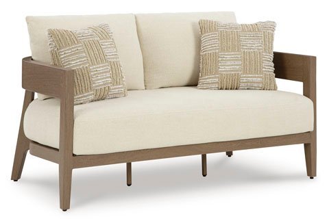 Serene Bay Loveseat w/Cushion