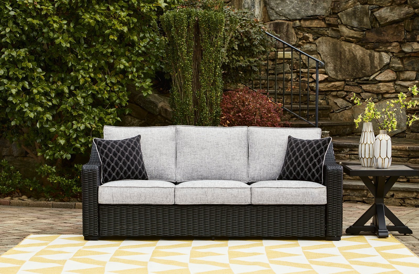 Beachcroft Sofa with Cushion